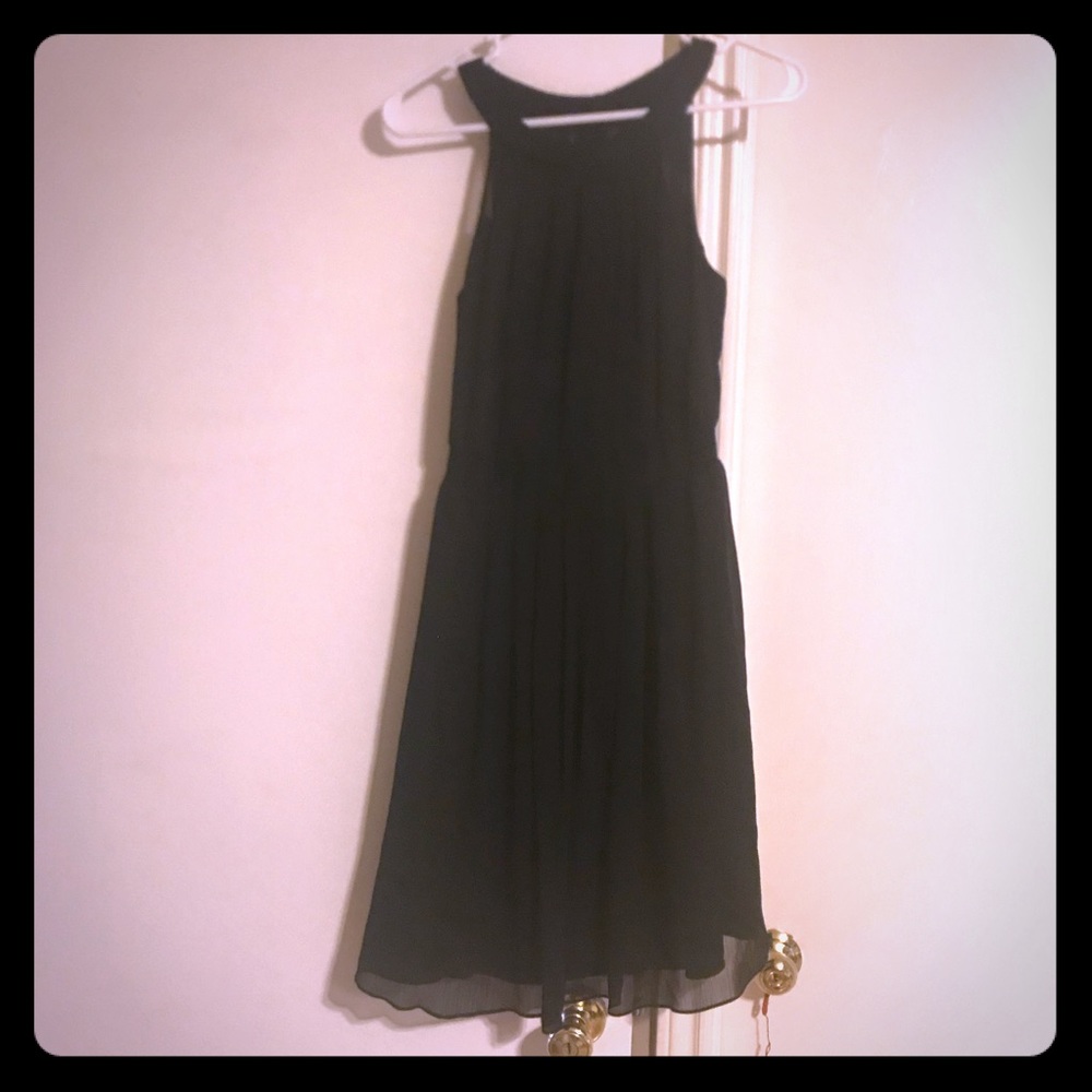 Black sleeveless White House Black Market dress